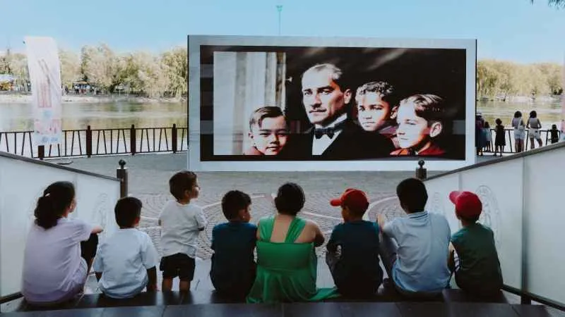 Kapadokya Balon ve Kültür Yolu Festivali’nde Atatürk coşkusu
