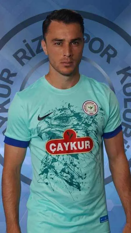 Çaykur Rizespor yeni sezon formalarını tanıttı