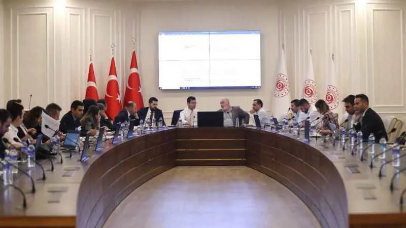 Memurları ilgilendiren 7.Dönem Toplu Sözleşme görüşmelerinde ilk aşama tamamlandı