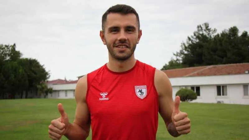 Emre Kılınç: “Samsunspor’da başarılı olup tekrar milli takıma çağrılmak isterim”