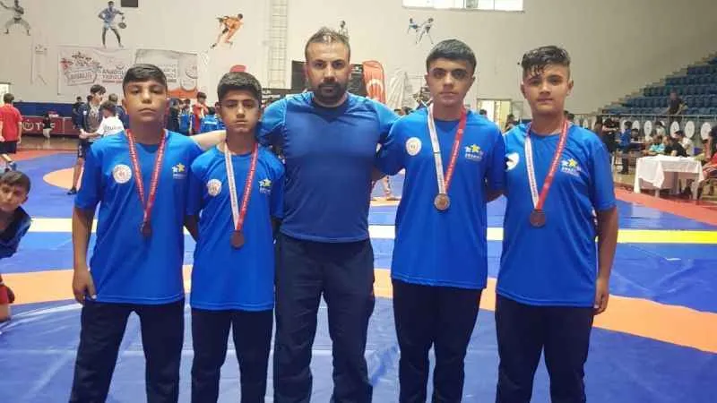 Tatvan Güreş Takımından önemli başarı