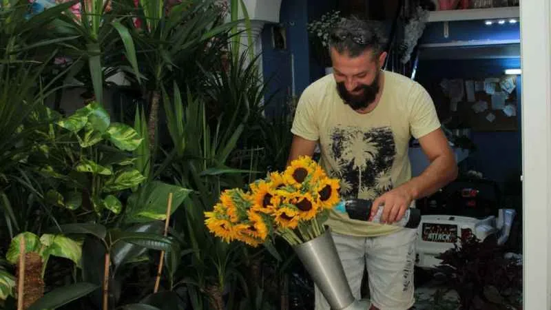 Sıcaklardan çiçekleri koruma yöntemleri