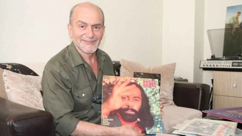 10 yıldır biriktirdiği arşivinde 350 bin eser bulunuyor