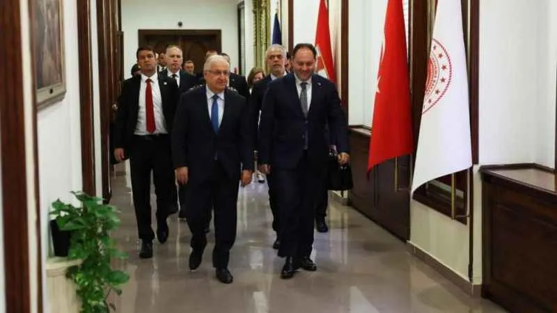 Bakan Güler, KKTC İçişleri Bakanı Öztürkler ile bir araya geldi