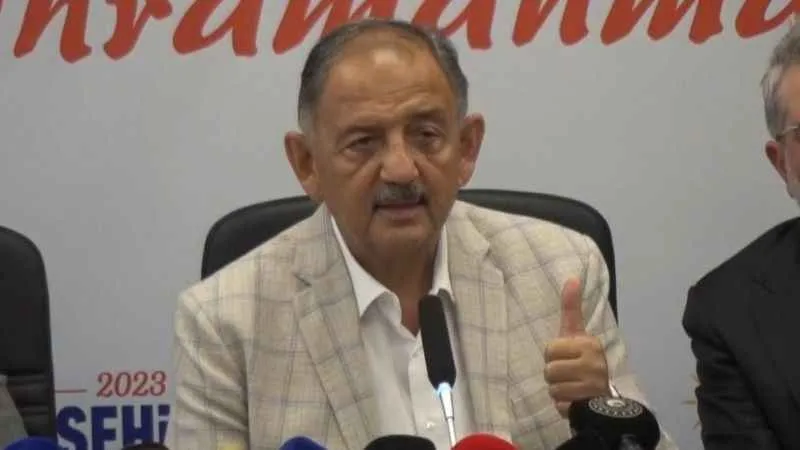 Bakan Özhaseki: "Orta hasarlı binaların tamamı yıkılacak"