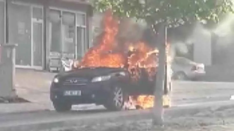 Uzmanlardan aşırı sıcak havalarda araç yangınlarına karşı uyarı