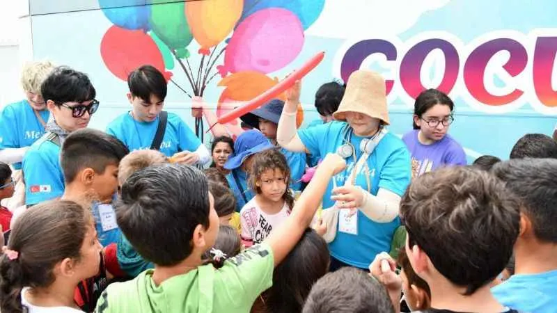 Güney Koreli gönüllüler 6 ay sonra deprem bölgesi Osmaniye’ye geldi