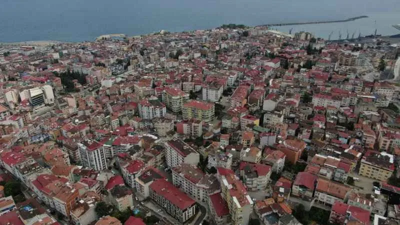 Emlakçılardan ev sahiplerine üniversite öğrencileri için 'merhamet' çağrısı