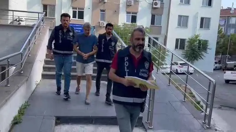 Üsküdar'da ATM önünde sıra kavgası: 1 ölü
