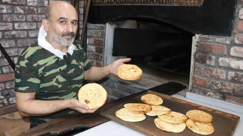 Çörek ustasının sıcakla imtihanı