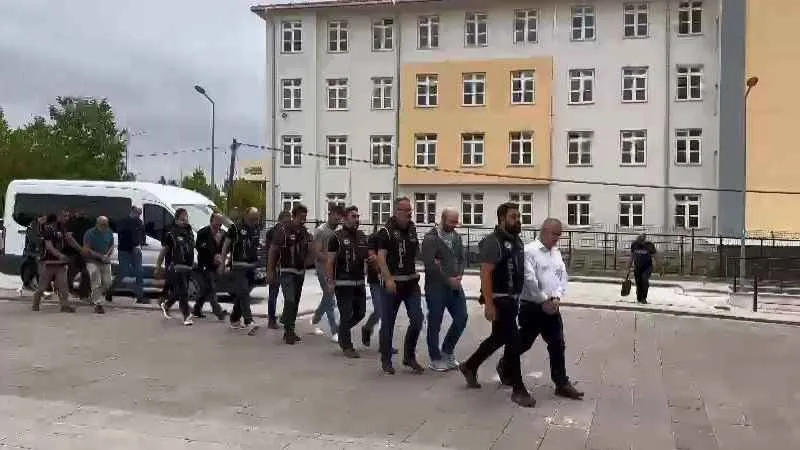 Beşiktaş Başkanı Çebi’nin yöneticiliğini yaptığı fabrikayı dolandıran 11 kişi adliyede