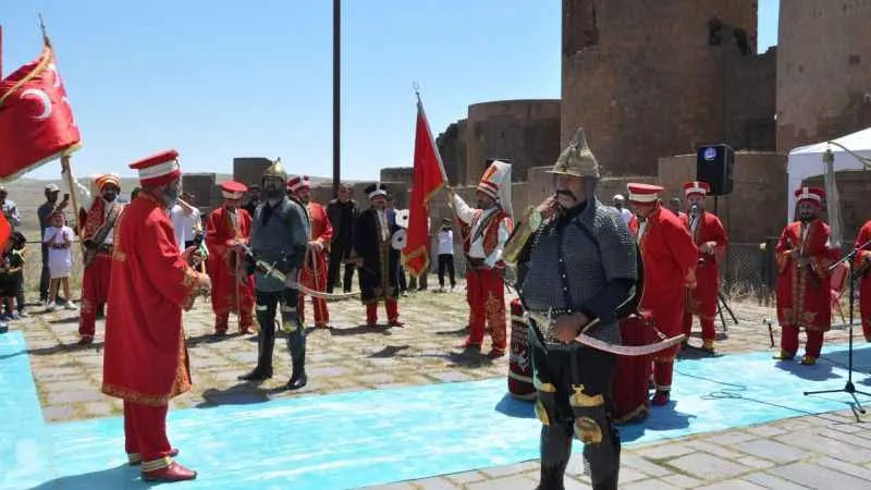 Ani’de fetih coşkusu