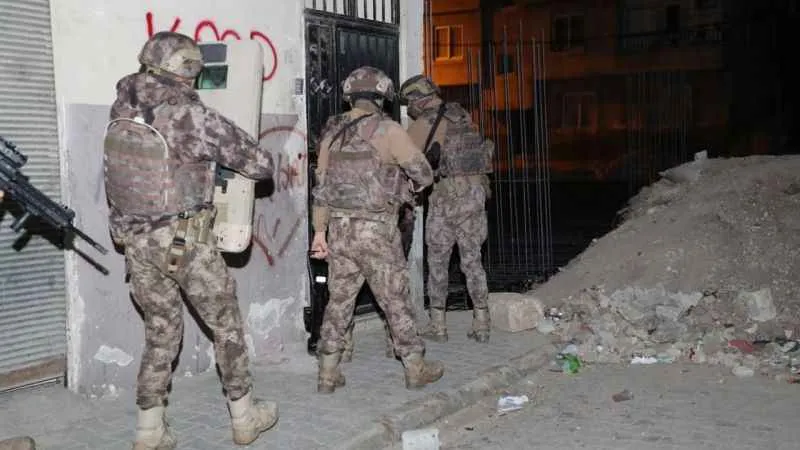 Mersin'de terör örgütlerine geçit yok