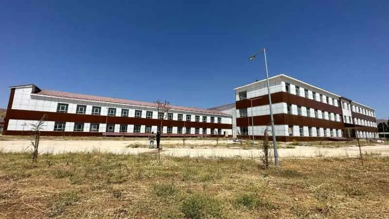 Yüksekova yeni hastanesine kavuşuyor