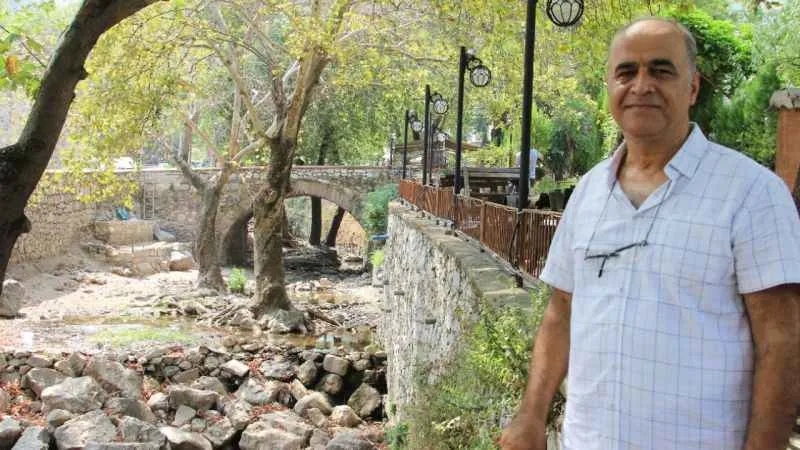 Manisa'nın tarihi köprüleri beton altında kaldı