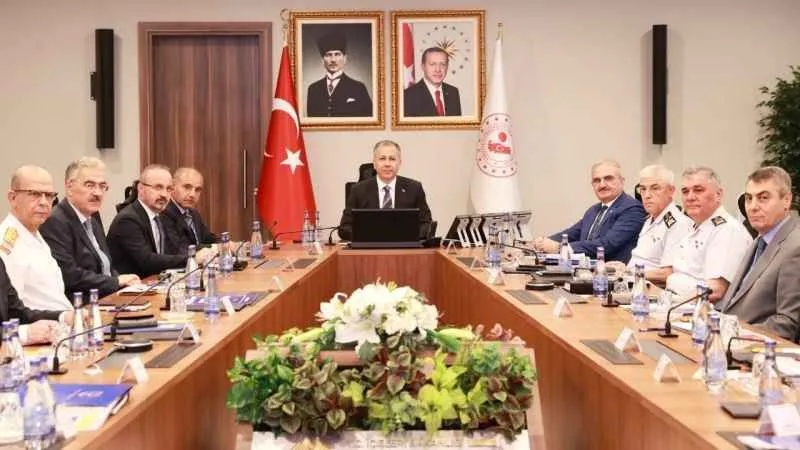 Vatandaşlarımızın huzur ve güvenliği için suçluların nefesini kesmekte kararlıyız