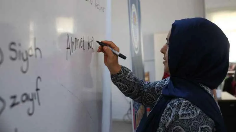 Bir annenin down sendromlu kızı için fedakarlığı