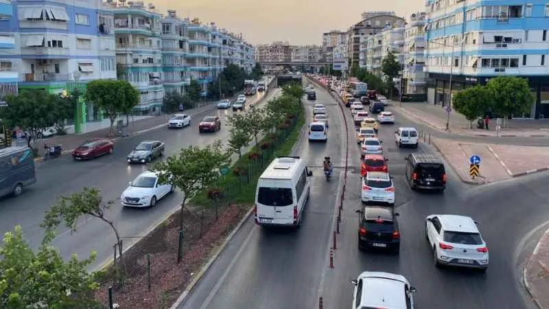 Antalya'da taşıt sayısı 1 milyon 399 bin 627 oldu