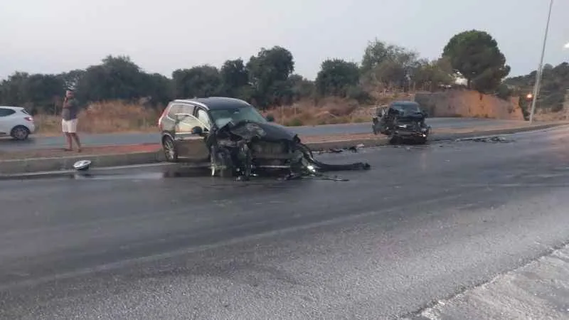 Ünlü oyuncu Olgun Şimşek trafik kazası geçirdi