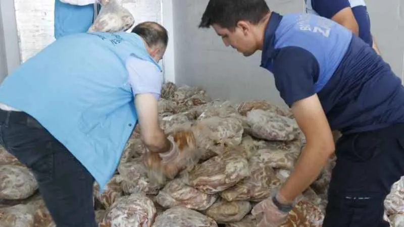 Diyarbakır’da 5 tona yakın faturasız et ve sakatat ele geçirildi