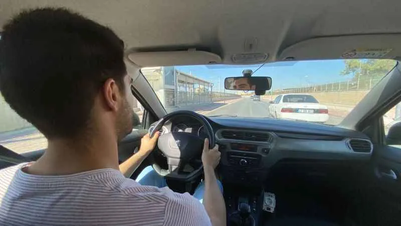 Uzmanlardan yol hipnozuna karşı uyarı