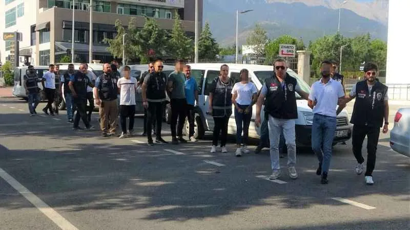 Kasiyer Merve cinayetinde gözaltına alınan 7 şüpheliden 6'sı tutuklandı