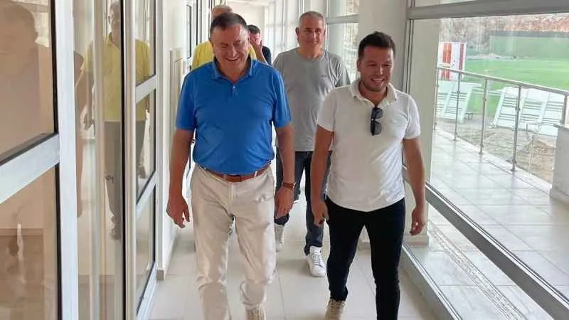 Lütfü Savaş: "Hatayspor, kasım ayının başından itibaren Mersin’de antrenman yapmaya başlayacak"