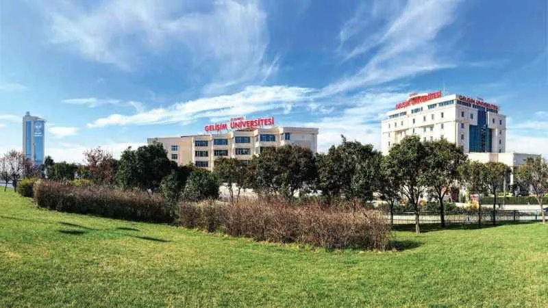 En çok öğrenci yerleşen ilk 3 vakıf üniversitesinden biri İGÜ oldu