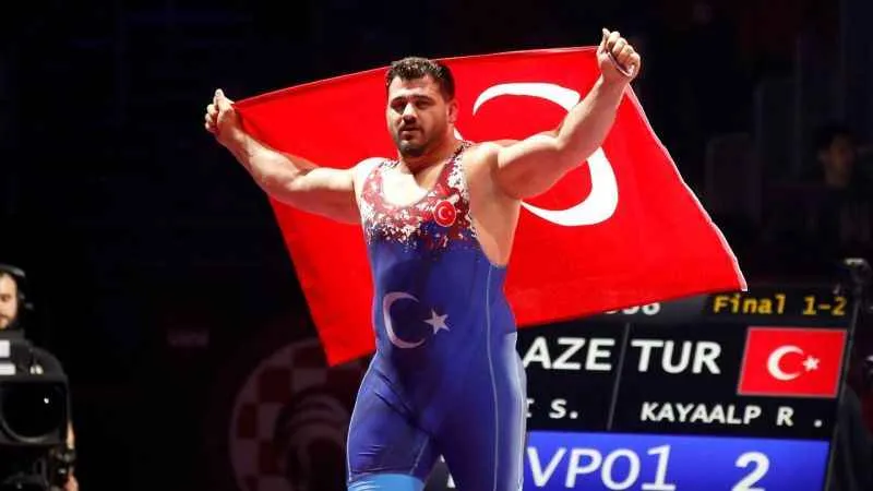 Rıza Kayaalp: "Olimpiyat şampiyonluğuyla güreşi bırakmak gurur verici bir olay olur"