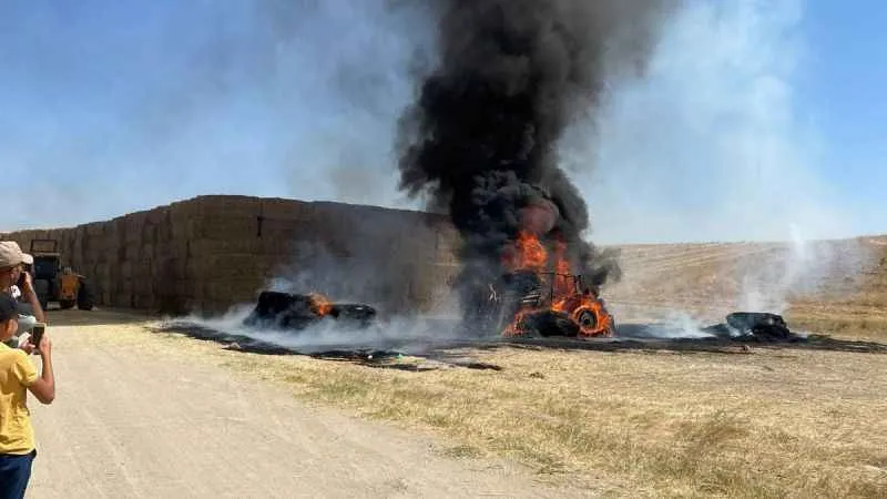 Ankara’da traktör alevlere teslim oldu