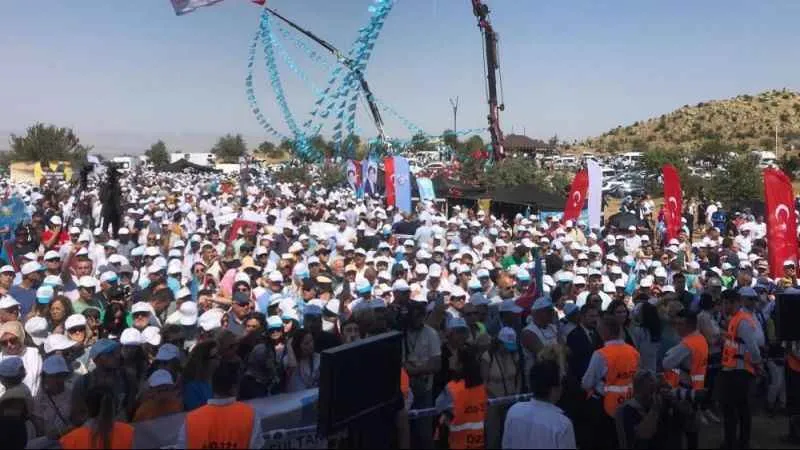 Akşener: “Yerel seçimlerde İYİ parti olarak kendi kadrolarımızla milletimizin huzuruna çıkacağız”