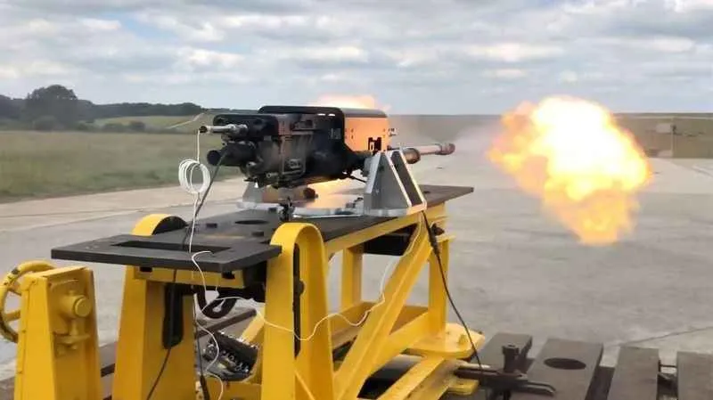‘Mermiyi bile ithal eden Türkiye şimdi dünyaya uçaksavar ve top ihraç ediyor’