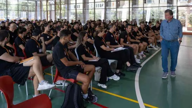 Eczacıbaşı Geleceğe Smaç 8. Çalıştayı, Kovan Spor Kültürü Merkezi’nde gerçekleşti