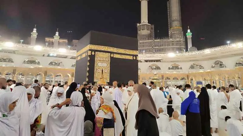 Kutsal topraklarda umre ibadetleri sürüyor