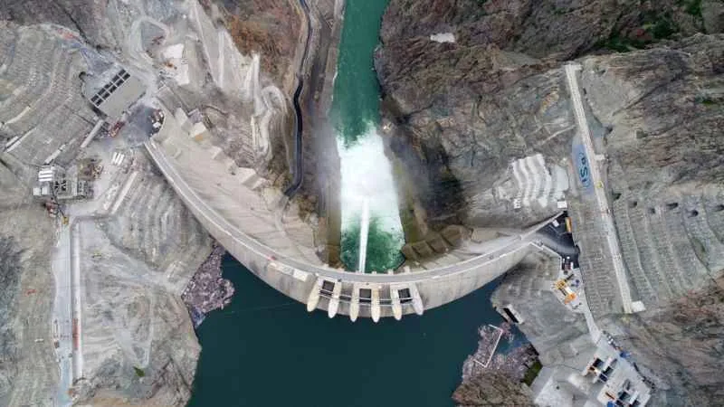 Yusufeli Barajı elektrik üretmeye hazırlanıyor