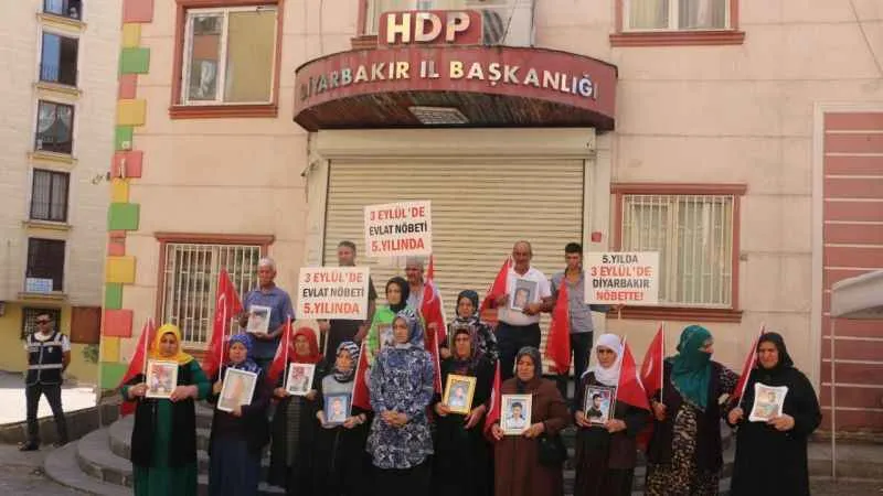 Diyarbakır annelerinden 5’inci yıl çağrısı: "3 Eylül Pazar günü tüm Türkiye’yi buraya çağırıyoruz, hep beraber teröre dur diyelim