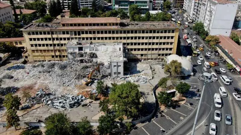 Gaziantep, 71 yıllık hastanesine veda ediyor