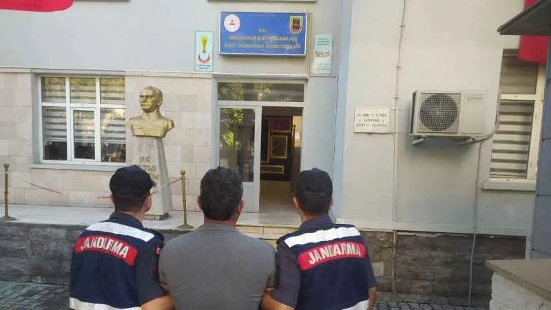 PYD/YPG örgüt üyesi şahıs, jandarmadan kaçamadı