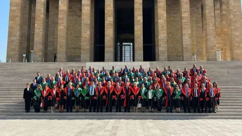 Yargıtay üyelerinden Anıtkabir'e ziyaret
