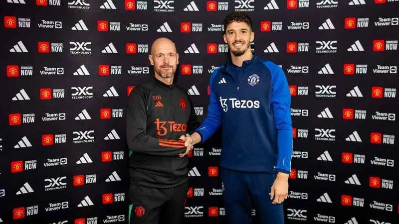 Altay Bayındır, resmen Manchester United'da