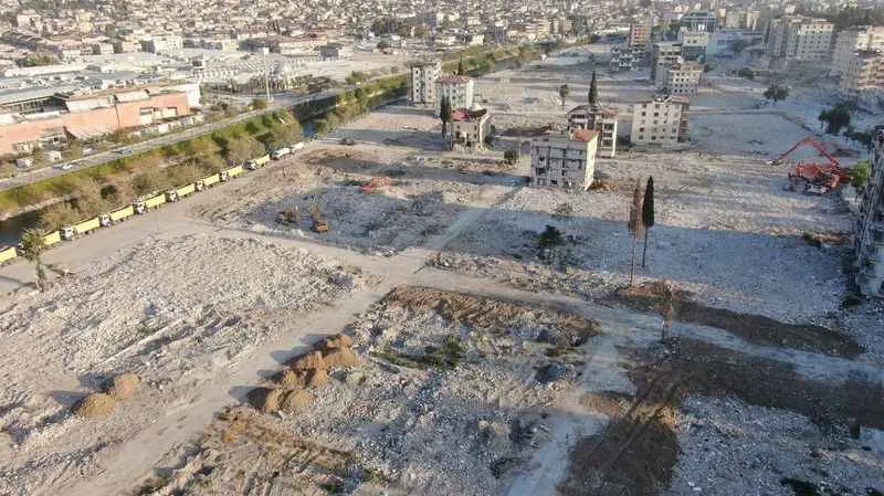 Hatay’da 46 bin 600 binanın enkazı kaldırıldı