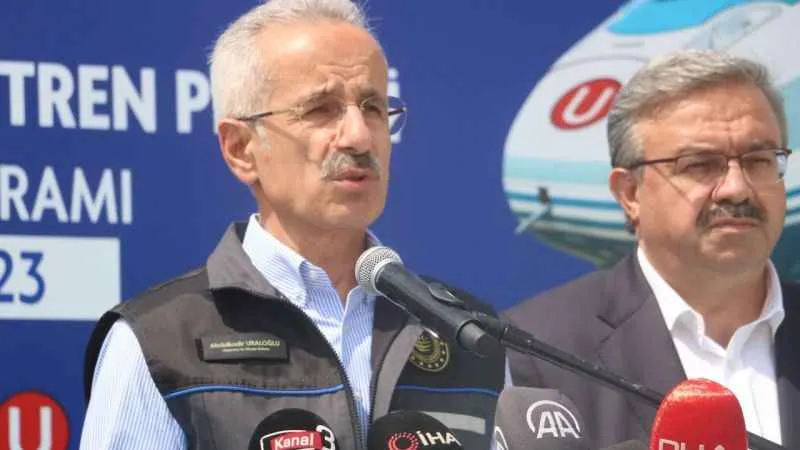 Bakan Uraloğlu demiryolu yük ve yolcu taşımacılığı rakamlarını açıkladı: