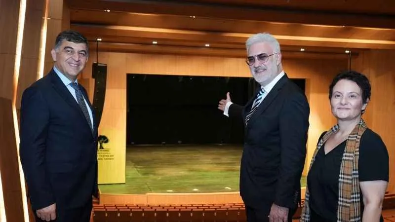 Tamer Karadağlı bu sanat merkezine hayran kaldı