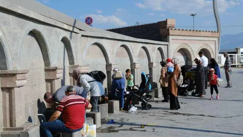 Erzincan’ın ekşi suyuna ilgi her geçen gün artıyor