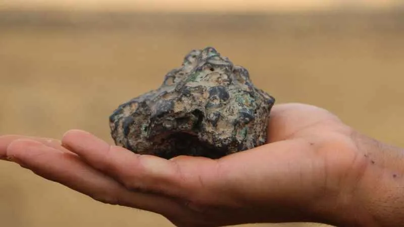 Diyarbakır'da bulunan göktaşı 4 milyon liradan satışa çıkartıldı