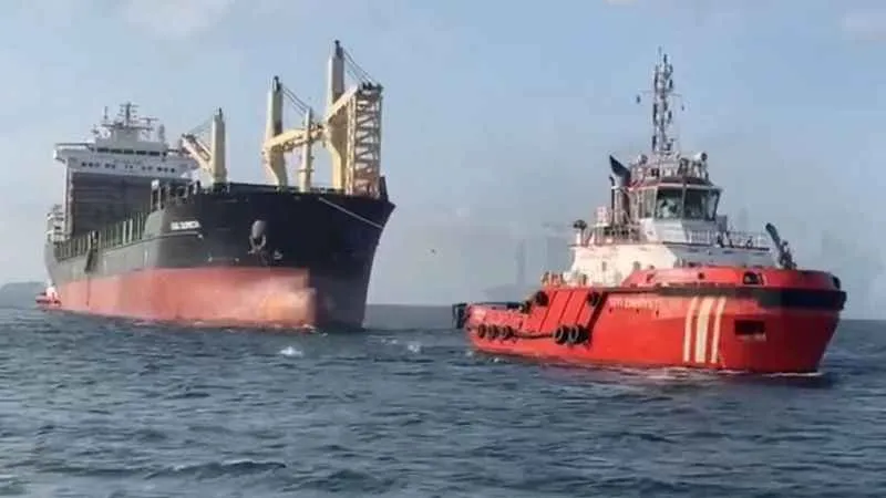 Rusya’ya giden kargo gemisi İstanbul Boğazı’nda arıza yaptı