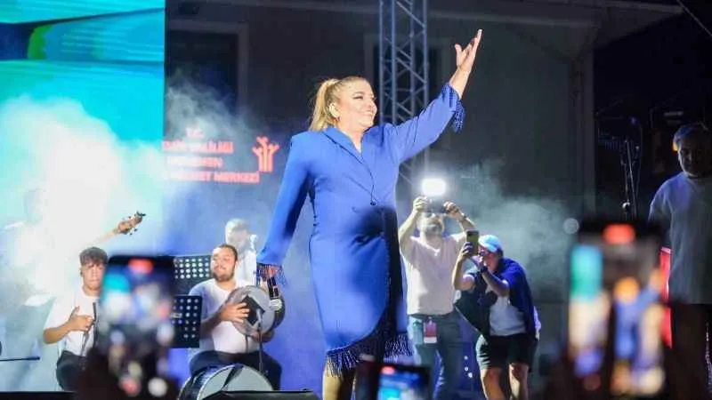 Menemen'de Kibariye coşkusu