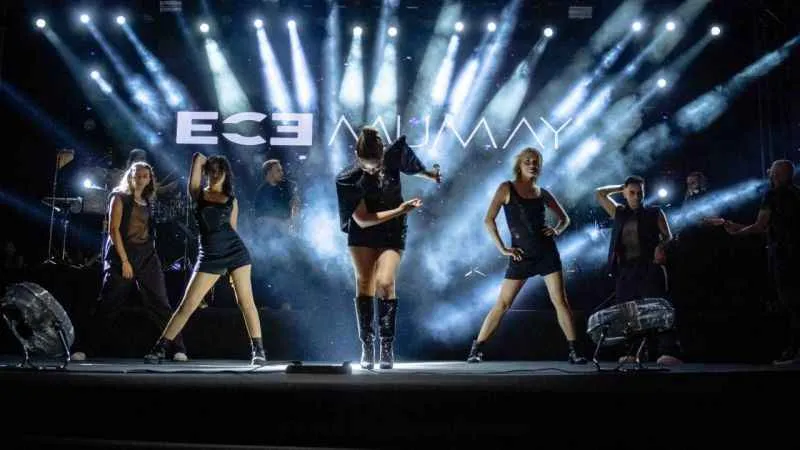 Masal kent Ürgüp'te masal gibi konser