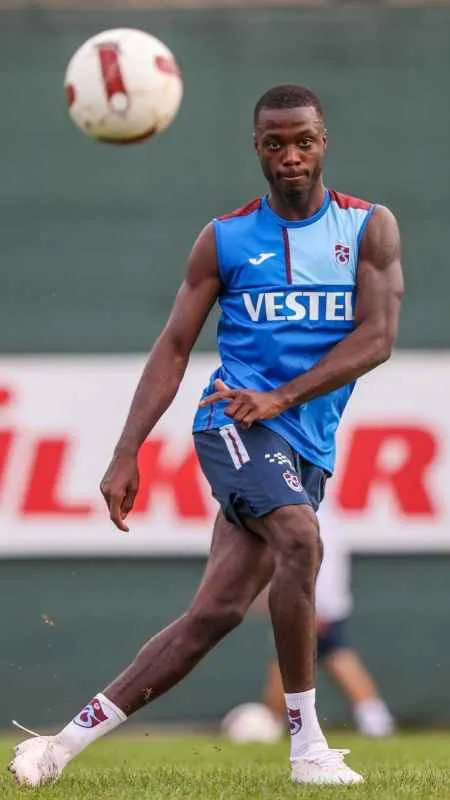 Trabzonspor, Ertuğrul Doğan döneminde 10 yabancı uyruklu oyuncuyu kadrosuna kattı