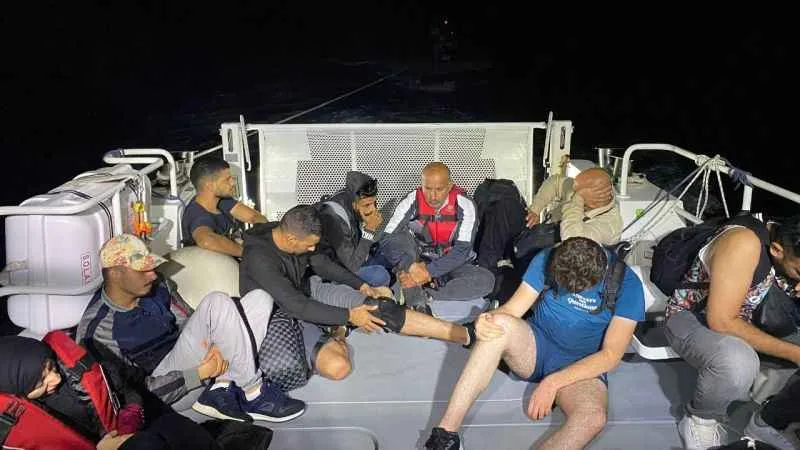 Bodrum'da 44 düzensiz göçmen kurtarıldı